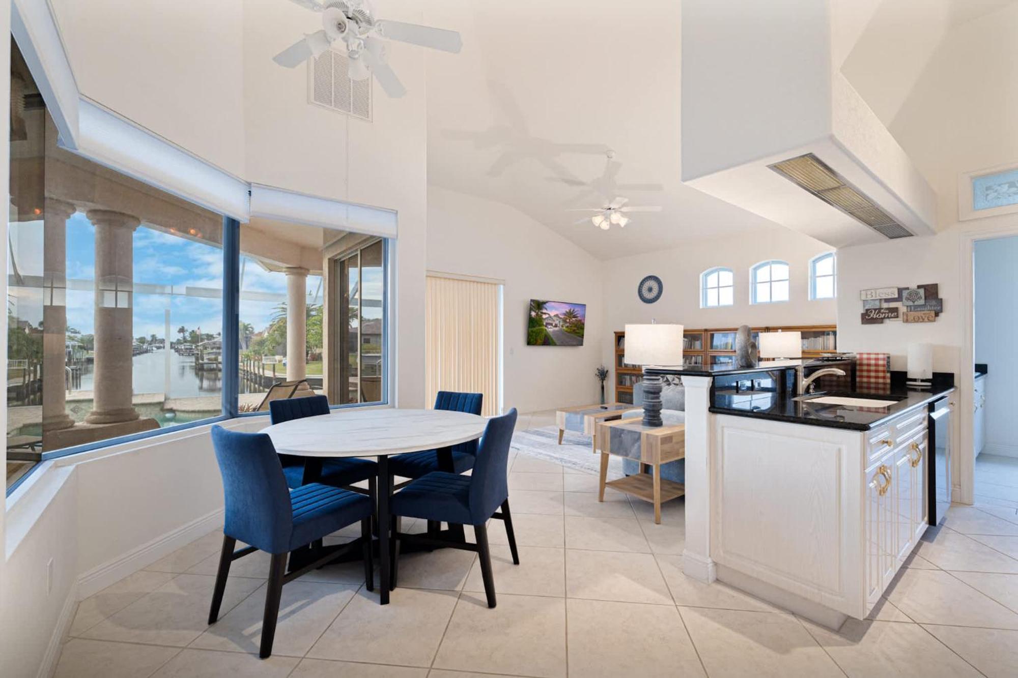 Holiday home Waterfront Bliss Retreat Sailboat Access And Heated Pool